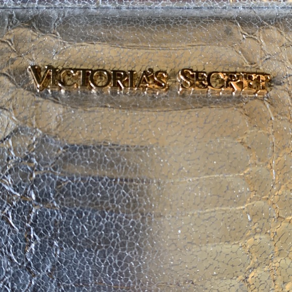 NWT Victoria’s Secret Crossbody purse - Picture 4 of 12